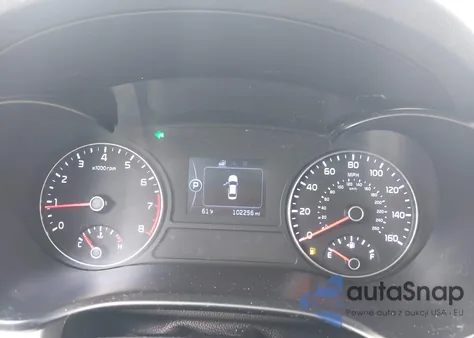 2017 Kia Optima Lx z USA, uszkodzony, nr VIN 5XXGT4L35HG152515